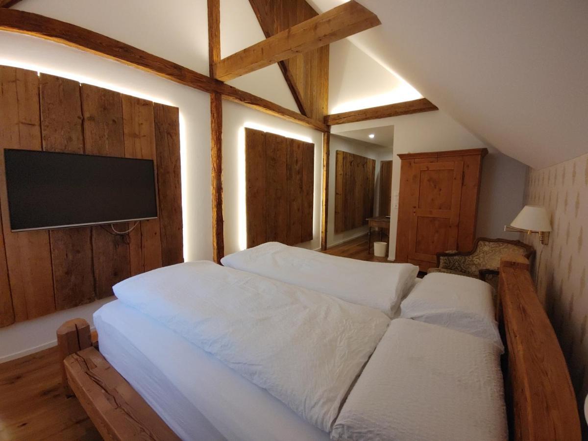 Landgasthof Roderis Nunningen エクステリア 写真
