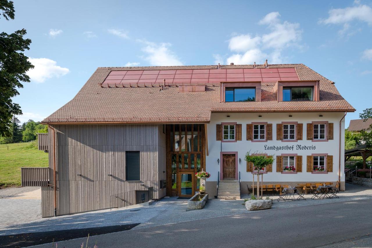 Landgasthof Roderis Nunningen エクステリア 写真